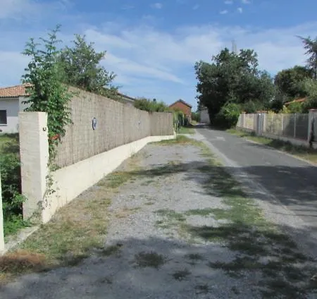 Privat bolig 20m2 Avec Salle De Bain Privee Dans Maison En Bois Lavaur (Tarn)